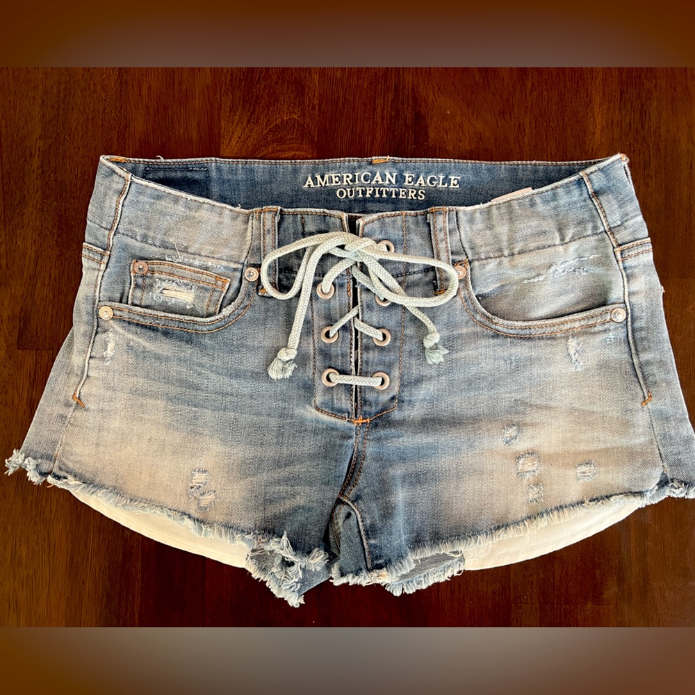 American Eagle Outfitters Lace-Up Super Stretch Shortie Denim Size 4